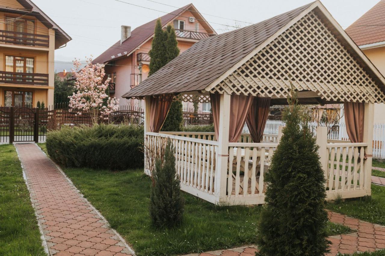 Hotel У Оксани Solochyn Exterior foto